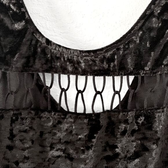 Staring At The Stars By UO Black Crushed Velvet Cutout Bodysuit Size Large - Picture 4 of 16